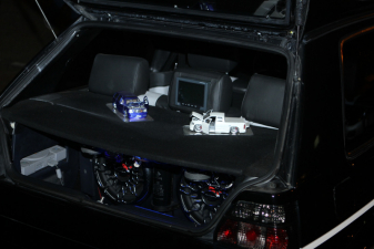 Gepimpte autos bij herdenking Paul Walker