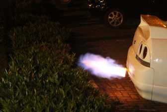 Gepimpte autos bij herdenking Paul Walker